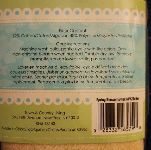 Town & Country Living tablecloth and 8 napkins - Picture 4 of 5